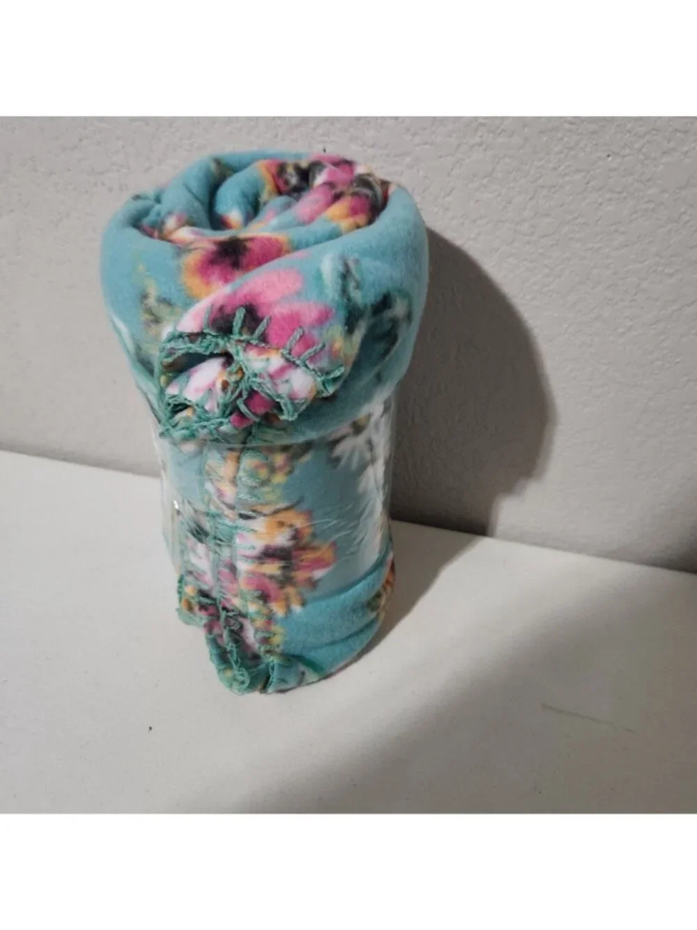 Mainstays Floral Fleece Throw Blanket 50" X 60" Lightweight Cozy Soft Turquoise - Picture 3 of 4